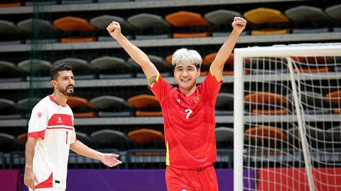 ĐT futsal Việt Nam trở thành đội đầu tiên giành vé dự VCK futsal châu Á 2026  ĐT futsal Việt Nam trở thành đội đầu tiên giành vé dự VCK futsal châu Á 2026